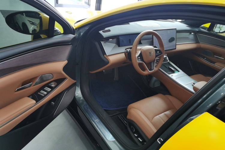Used BYD Han L 2025 DM-p Four-Wheel-Drive LiDAR Flagship Model Interior 3