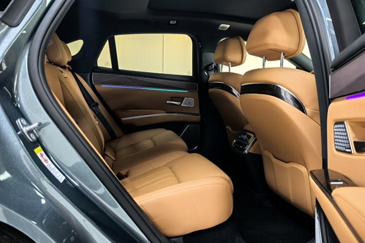 Used BYD Han L 2025 DM-p Four-Wheel-Drive LiDAR Flagship Model Interior 3
