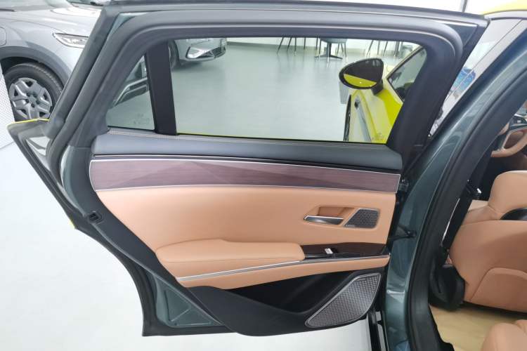 Used BYD Han L 2025 DM-p Four-Wheel-Drive LiDAR Flagship Model Interior 8