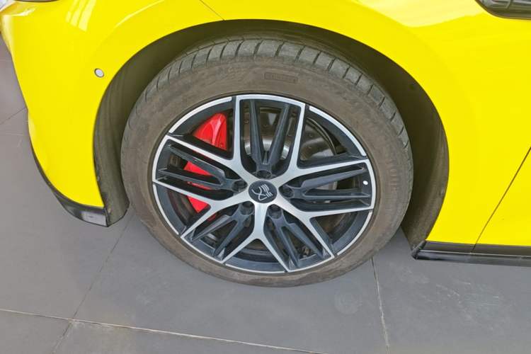 Used BYD Han L 2025 EV Four-Wheel Drive LiDAR Flagship Model Left Front Wheel Hub