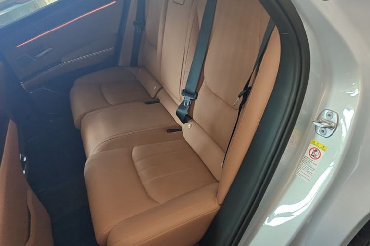 Used BYD Han L 2025 EV Four-Wheel Drive LiDAR Flagship Model Left Rear Seat