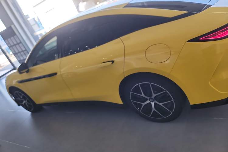 Used BYD Han L 2025 DM-p Four-Wheel-Drive LiDAR Flagship Model Left Side