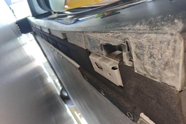 Used BYD Han L 2025 EV Four-Wheel Drive LiDAR Flagship Model Left Side Sill