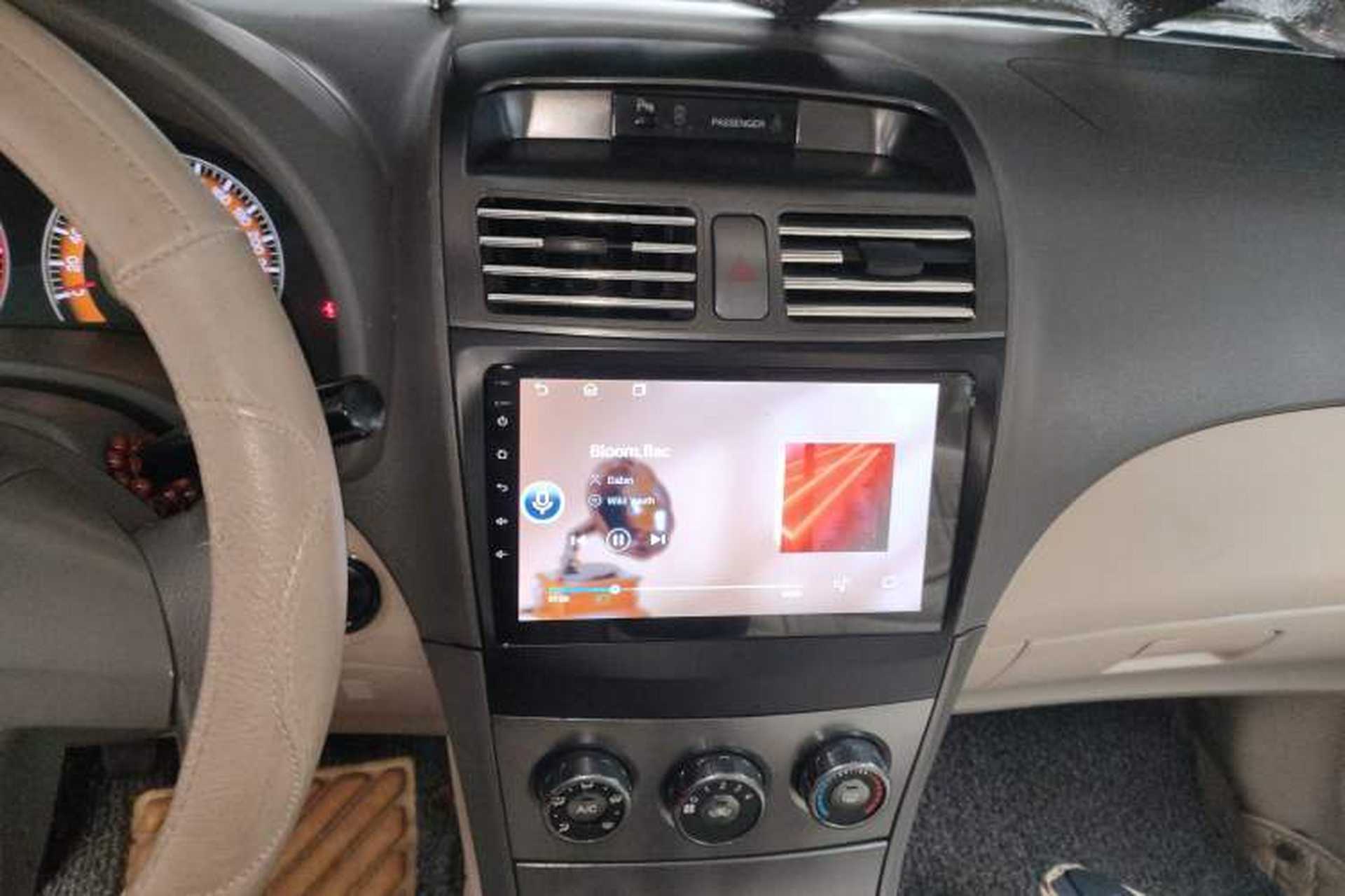 Used BYD L3 2011 New Fengchang Edition 1.5L Manual Luxury Model Audio And AC Panel