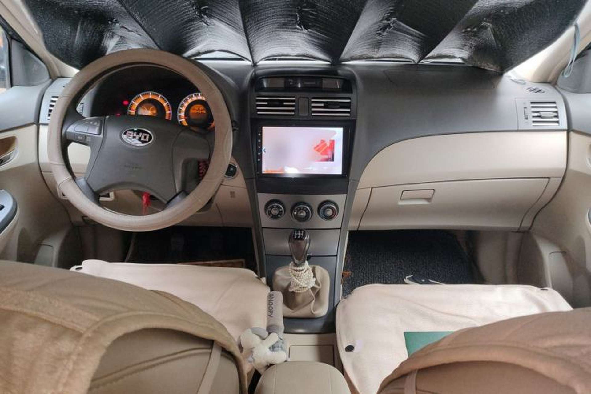 Used BYD L3 2011 New Fengchang Edition 1.5L Manual Luxury Model Center Console
