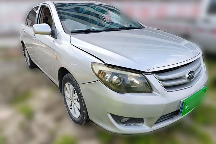 Used BYD L3 2011 New Fengchang Edition 1.5L Manual Luxury Model Front Right 45 Deg