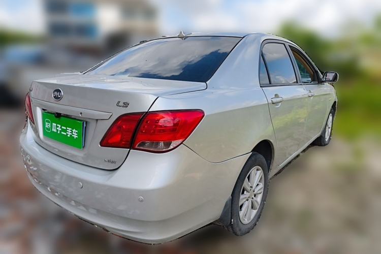 Used BYD L3 2011 New Fengchang Edition 1.5L Manual Luxury Model Rear Right 45 Deg
