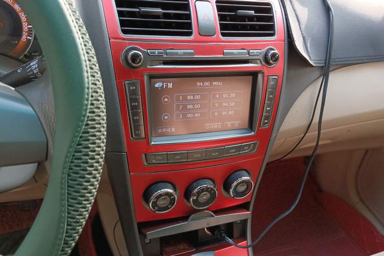 Used BYD L3 2012 1.5L Manual Luxury Version Audio And AC Panel