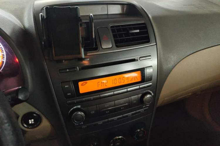 Used BYD L3 2012 1.5L Manual Comfort Edition Audio And AC Panel