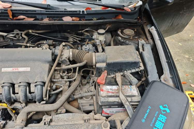 Used BYD L3 2012 1.5L Manual Luxury Version Engine Bay Left