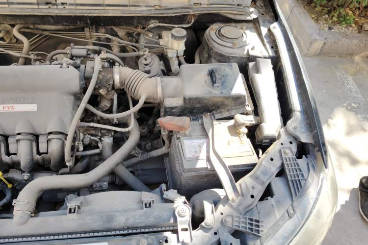 Used BYD L3 2012 1.5L Manual Luxury Version Engine Bay Left