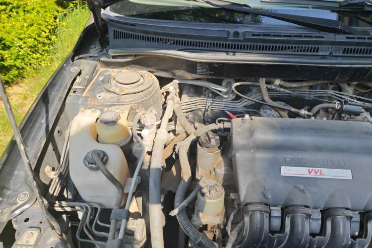 Used BYD L3 2012 1.5L Manual Comfort Edition Engine Bay Right