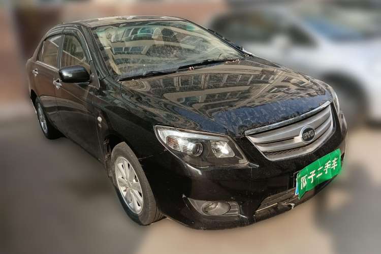 Used BYD L3 2012 1.5L Manual Luxury Version Front Right 45 Deg