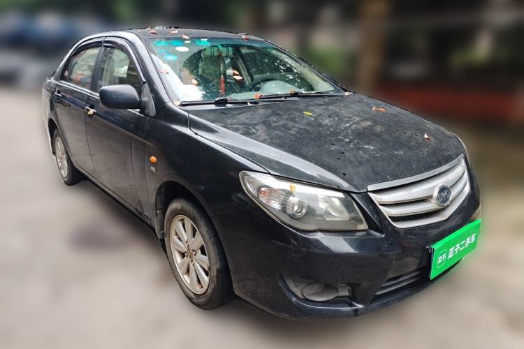 Used BYD L3 2012 1.5L Manual Luxury Version Front Right 45 Deg