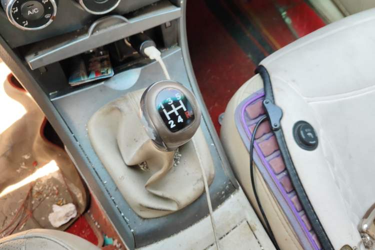 Used BYD L3 2012 1.5L Manual Luxury Version Gear Lever