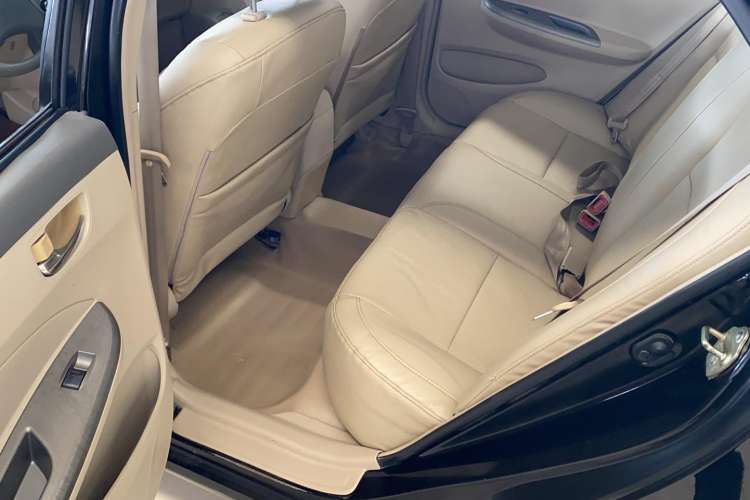 Used BYD L3 2012 1.5L Manual Comfort Edition Interior 1
