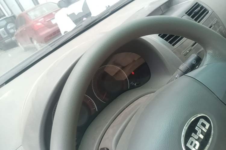 Used BYD L3 2012 1.5L Manual Comfort Edition Odometer Close Up