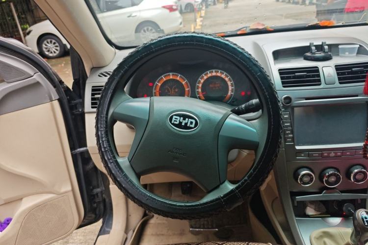 Used BYD L3 2012 1.5L Manual Luxury Version Steering Wheel