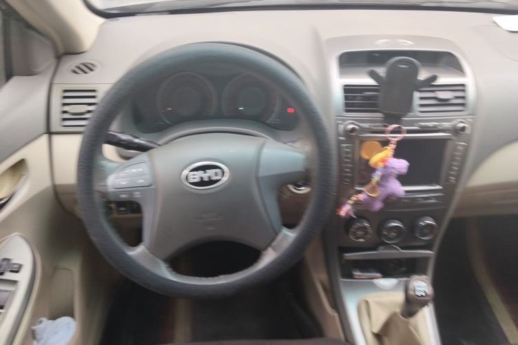 Used BYD L3 2012 1.5L Manual Luxury Version Steering Wheel
