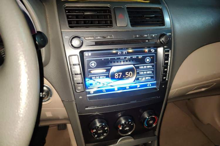 Used BYD L3 2012 1.5L Manual Comfort Edition Audio And AC Panel