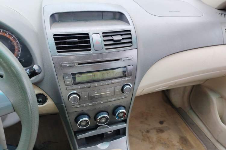 Used BYD L3 2012 1.5L Manual Comfort Edition Audio And AC Panel