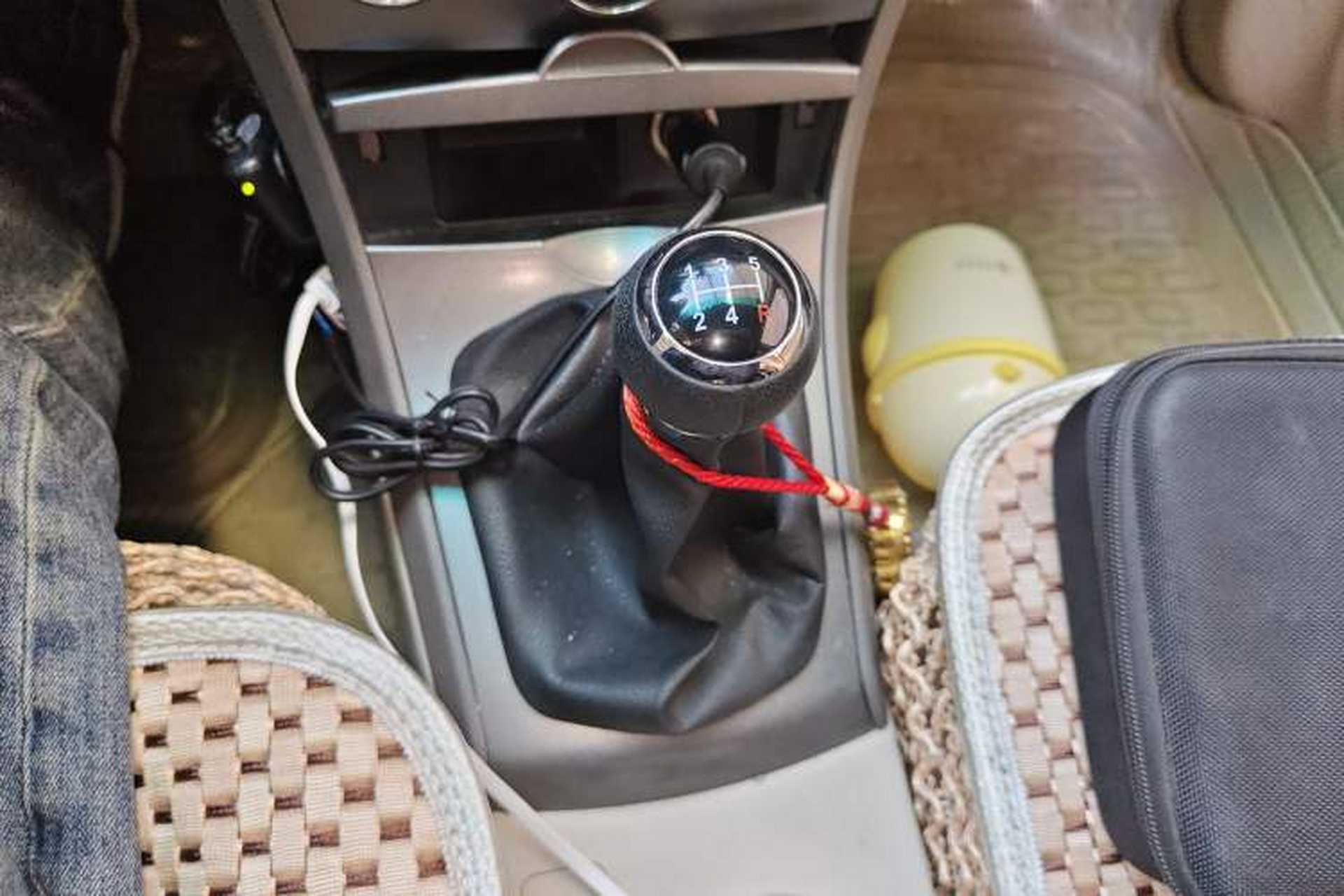 Used BYD L3 2012 1.5L Manual Comfort Edition Gear Lever