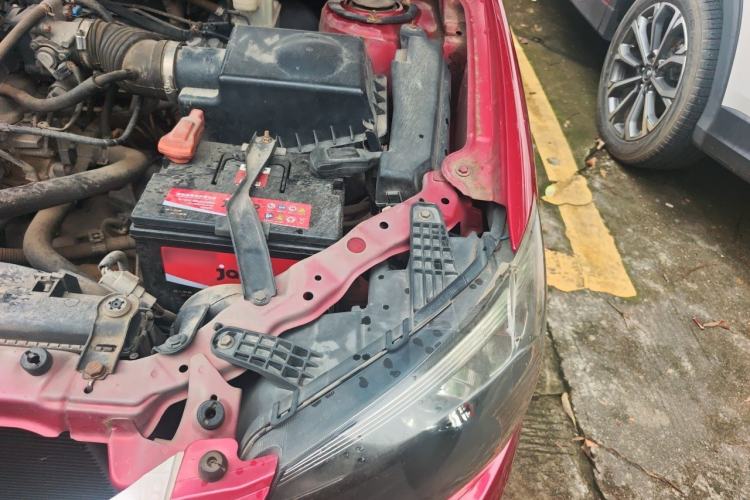 Used BYD L3 2012 1.5L Manual Comfort Edition Engine Bay Left