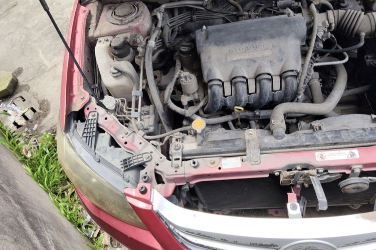 Used BYD L3 2012 1.5L Manual Comfort Edition Engine Bay Right