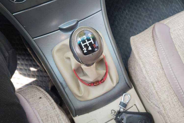 Used BYD L3 2012 1.5L Manual Luxury Version Gear Lever