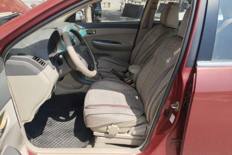 Used BYD L3 2012 1.5L Manual Luxury Version Left Front Seat