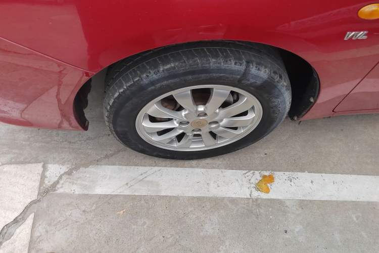 Used BYD L3 2012 1.5L Manual Luxury Version Left Front Wheel Hub