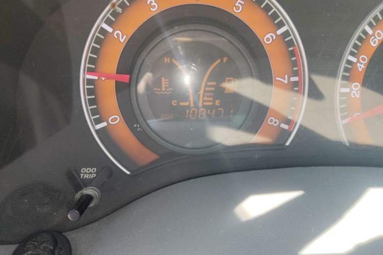 Used BYD L3 2012 1.5L Manual Luxury Version Odometer Close Up