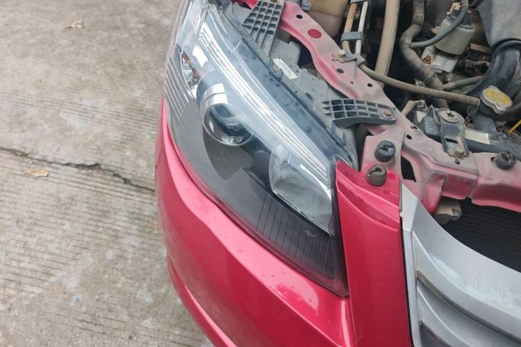Used BYD L3 2012 1.5L Manual Comfort Edition Right Front Headlight
