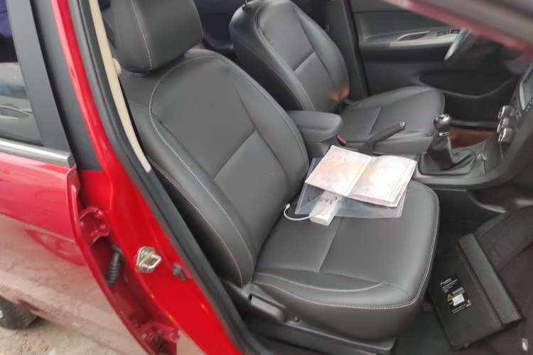 Used BYD L3 2012 1.5L Manual Luxury Version Right Front Seat