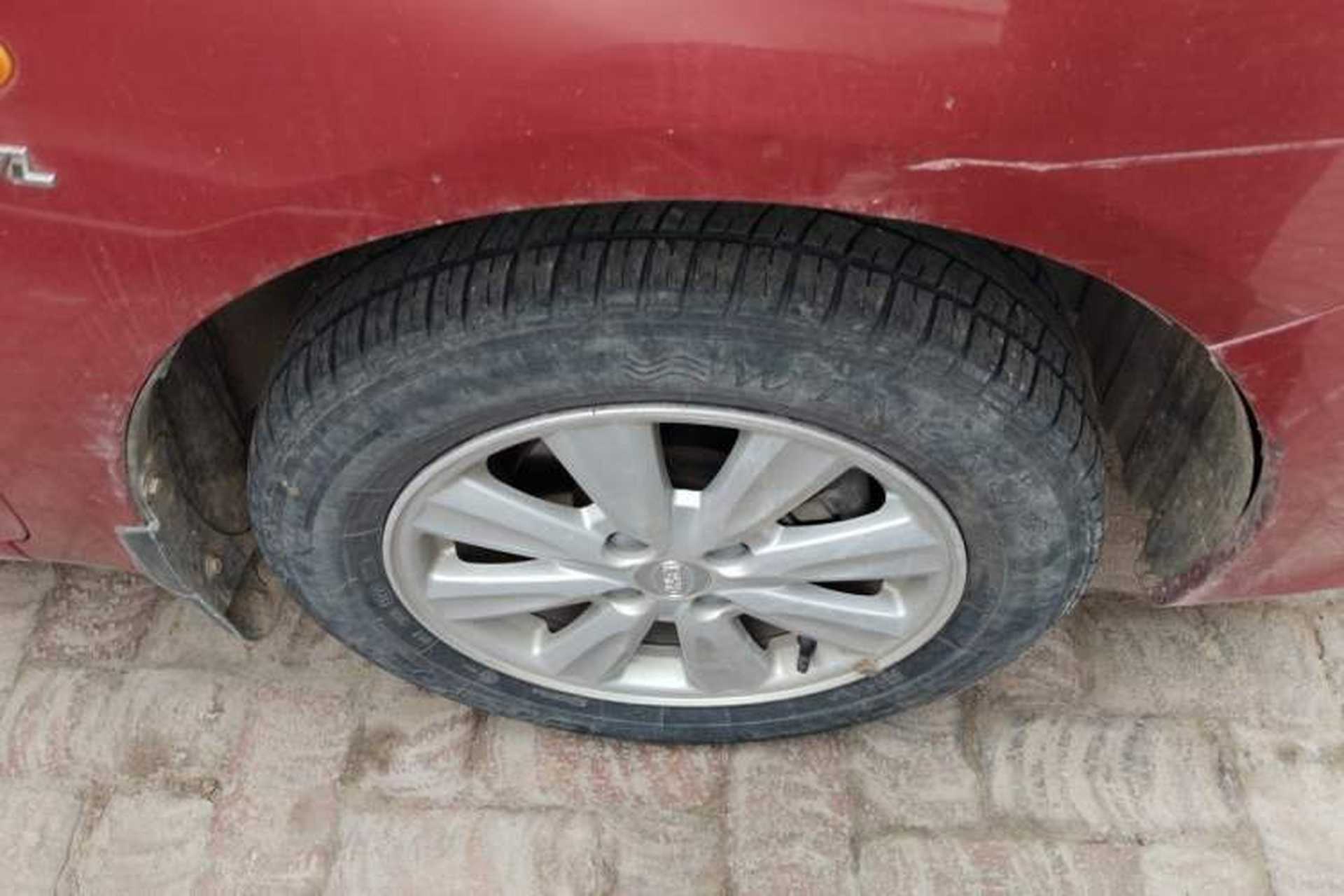 Used BYD L3 2012 1.5L Manual Comfort Edition Right Front Wheel Hub