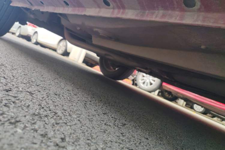 Used BYD L3 2012 1.5L Manual Comfort Edition Right Side Sill