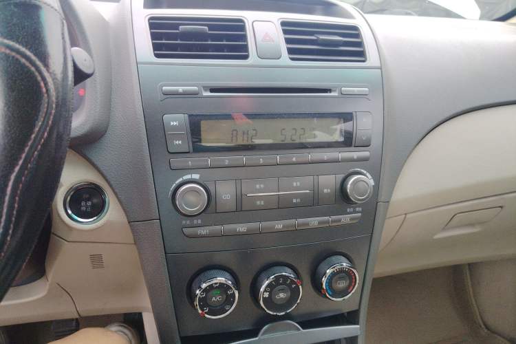 Used BYD L3 2012 1.5L Manual Comfort Edition Audio And AC Panel
