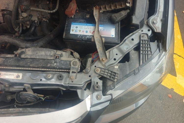 Used BYD L3 2012 1.5L Manual Comfort Edition Engine Bay Left