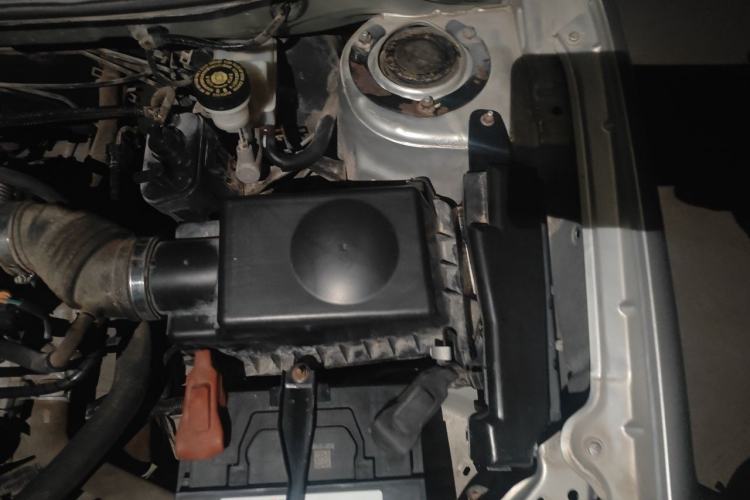 Used BYD L3 2012 1.5L Manual Luxury Version Engine Bay Left