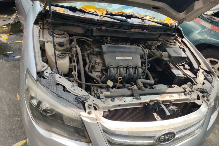 Used BYD L3 2012 1.5L Manual Luxury Version Engine Bay Right