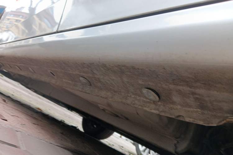 Used BYD L3 2012 1.5L Manual Comfort Edition Left Side Sill
