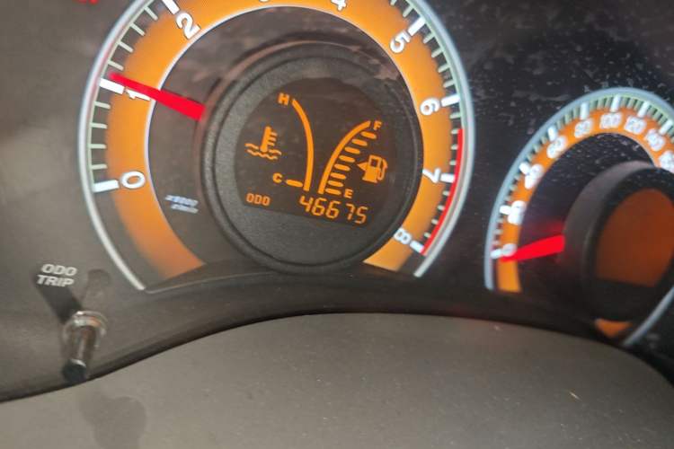 Used BYD L3 2012 1.5L Manual Luxury Version Odometer Close Up