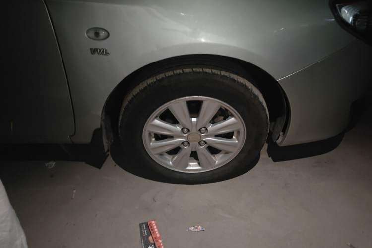 Used BYD L3 2012 1.5L Manual Luxury Version Right Front Wheel Hub