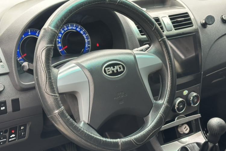 Used BYD L3 2012 1.5L Manual Comfort Edition Steering Wheel