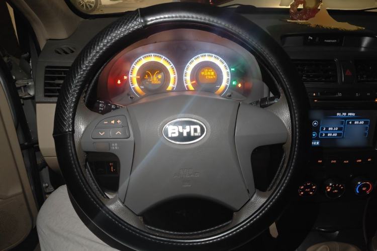 Used BYD L3 2012 1.5L Manual Luxury Version Steering Wheel