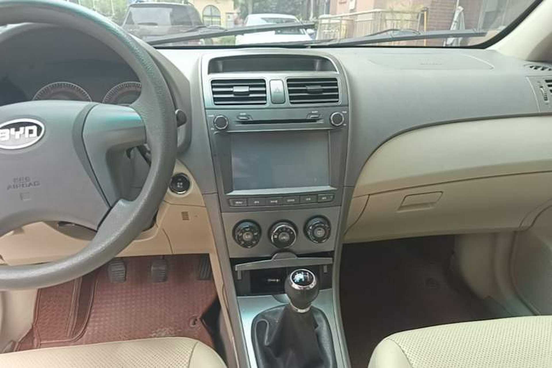 Used BYD L3 2012 1.5L Manual Comfort Edition Audio And AC Panel