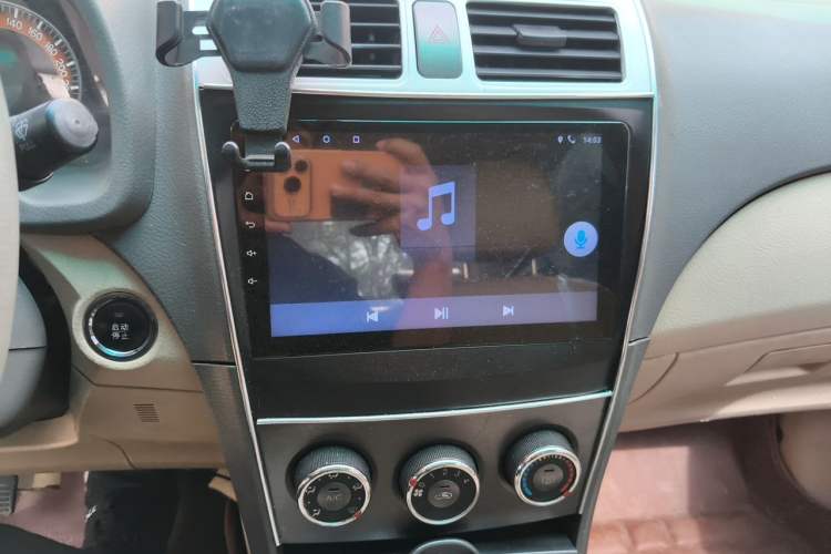 Used BYD L3 2012 1.5L Manual Comfort Edition Audio And AC Panel