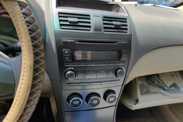 Used BYD L3 2012 1.5L Manual Comfort Edition Audio And AC Panel