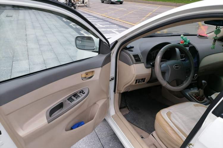 Used BYD L3 2012 1.5L Manual Comfort Edition Driver Seat