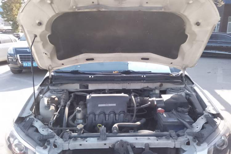 Used BYD L3 2012 1.5L Manual Luxury Version Engine Bay